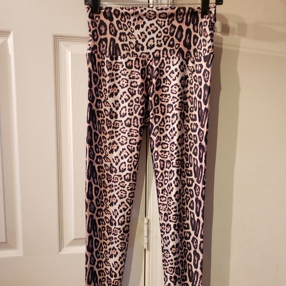 Onzie Mamba PythonHIGH RISE LEGGING - LEOPARD - Picture 7 of 12